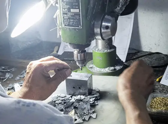 Rivet Needle
